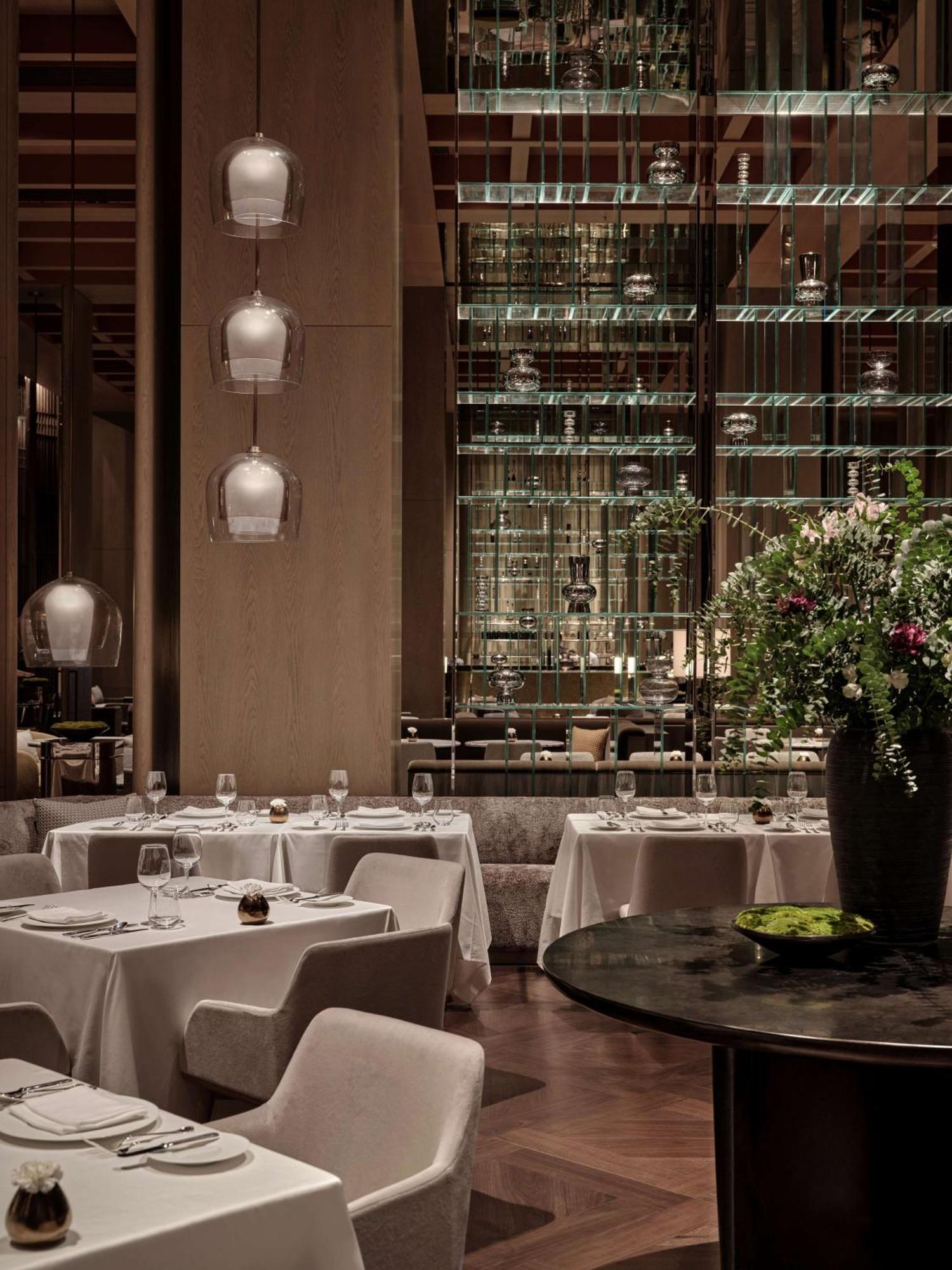 Conrad Shenzhen, The First Art Museum Hotel In Greater Bay Area With The Stunning Bay And Sunset View In The Hotel Terrace Extérieur photo