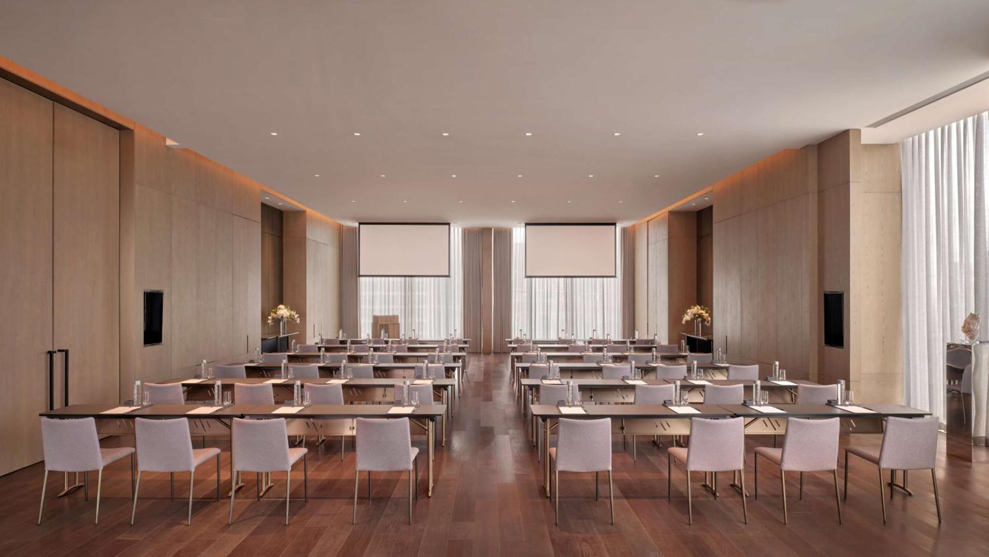 Conrad Shenzhen, The First Art Museum Hotel In Greater Bay Area With The Stunning Bay And Sunset View In The Hotel Terrace Extérieur photo