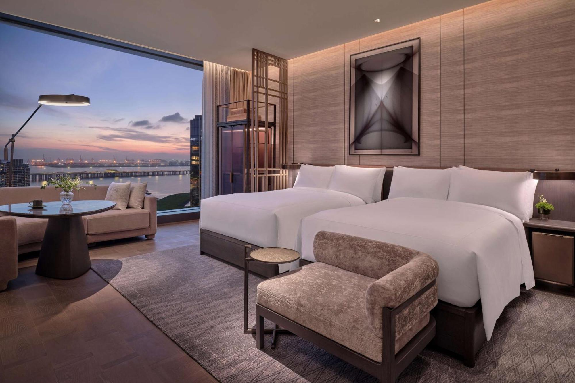 Conrad Shenzhen, The First Art Museum Hotel In Greater Bay Area With The Stunning Bay And Sunset View In The Hotel Terrace Extérieur photo