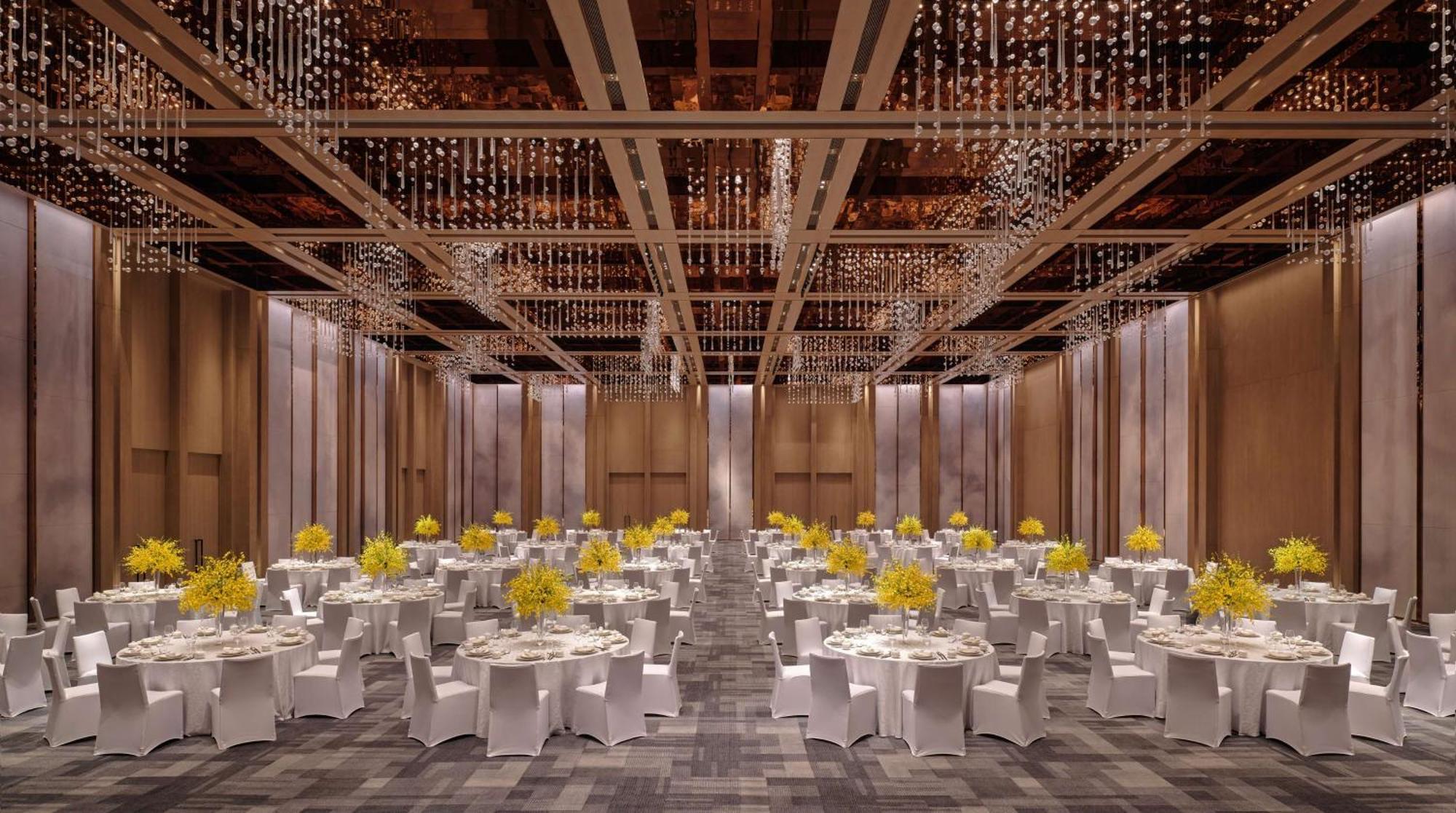Conrad Shenzhen, The First Art Museum Hotel In Greater Bay Area With The Stunning Bay And Sunset View In The Hotel Terrace Extérieur photo