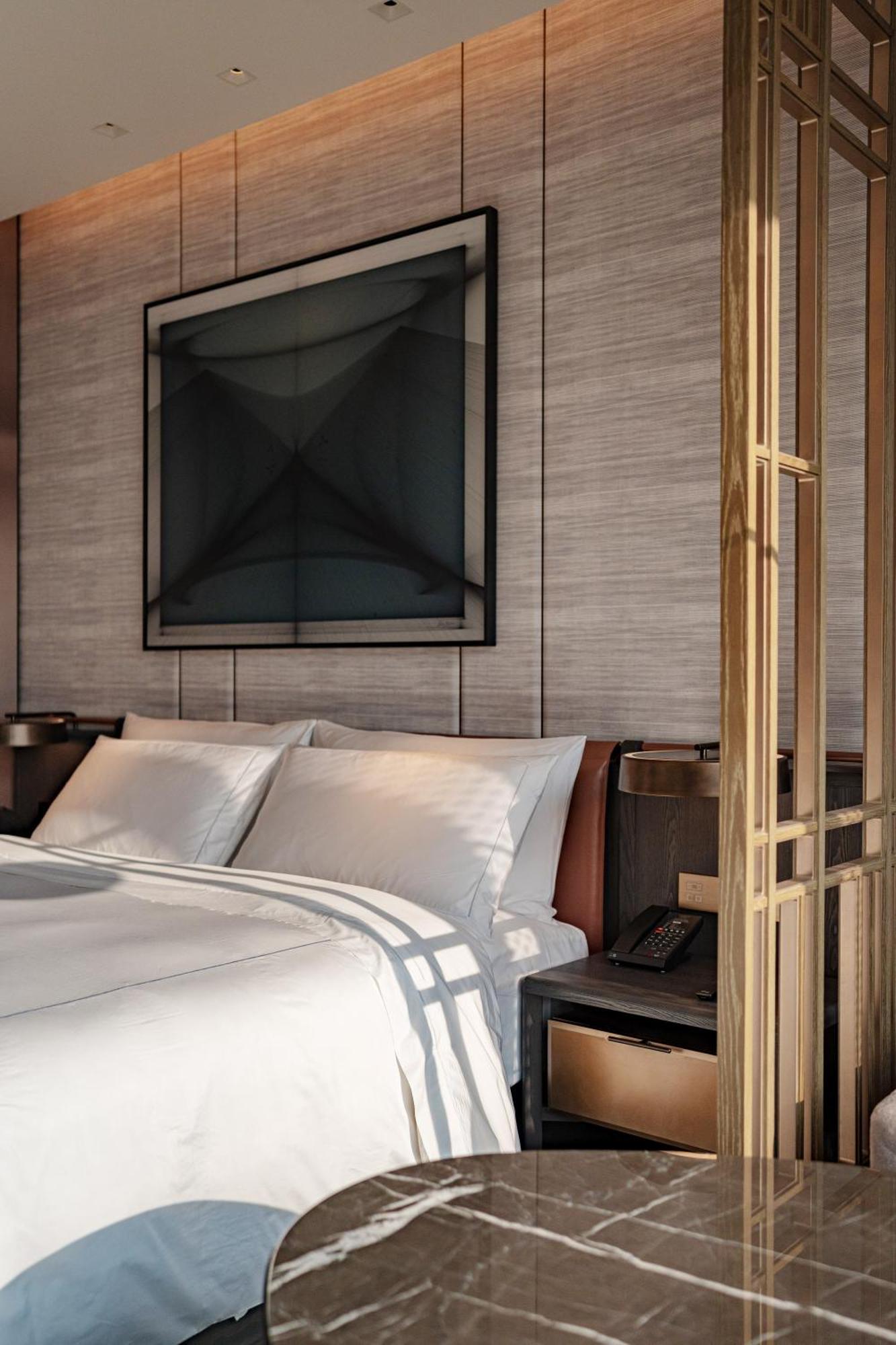 Conrad Shenzhen, The First Art Museum Hotel In Greater Bay Area With The Stunning Bay And Sunset View In The Hotel Terrace Extérieur photo